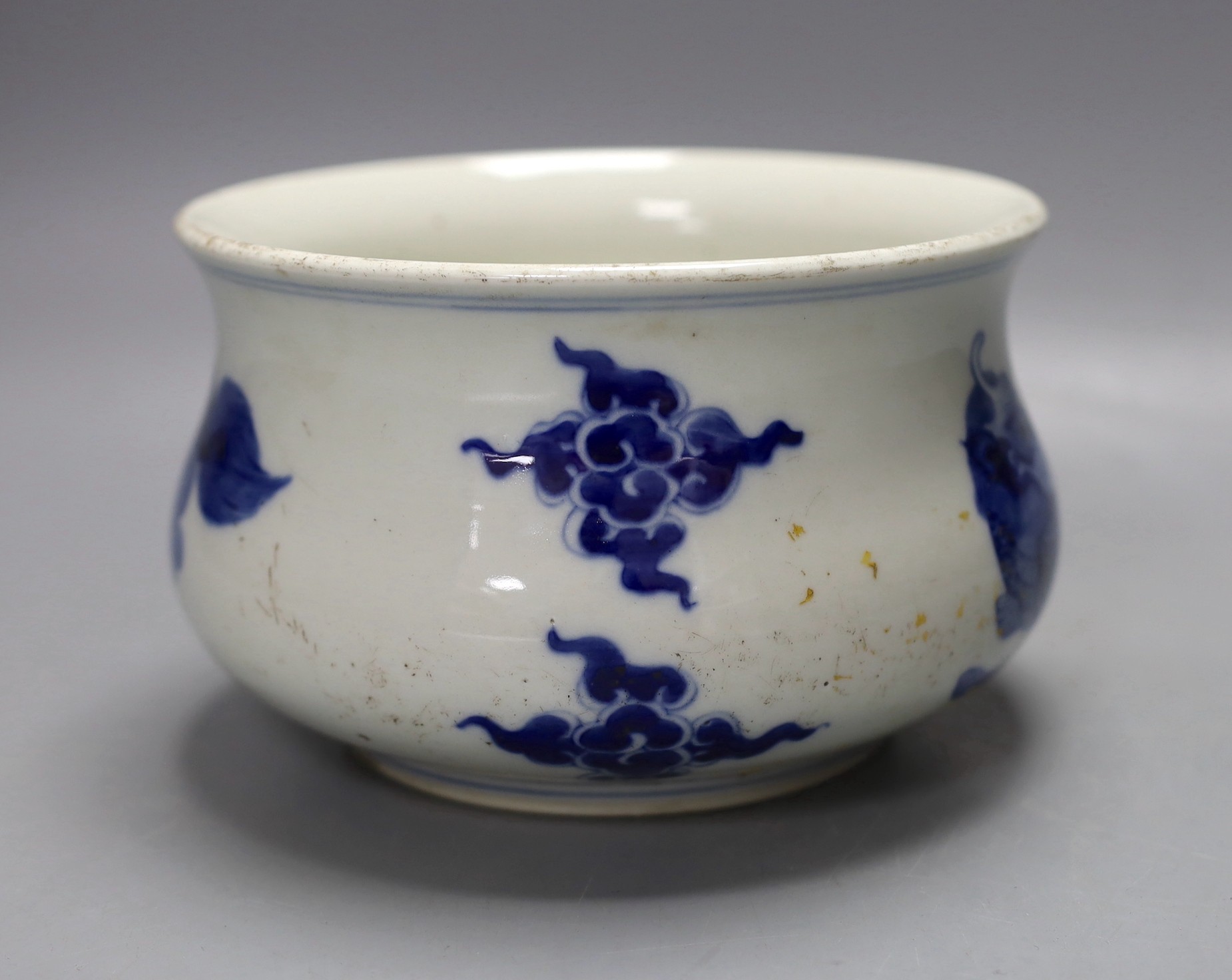 A Chinese blue and white ‘lion-dog’ censer, 10cm tall